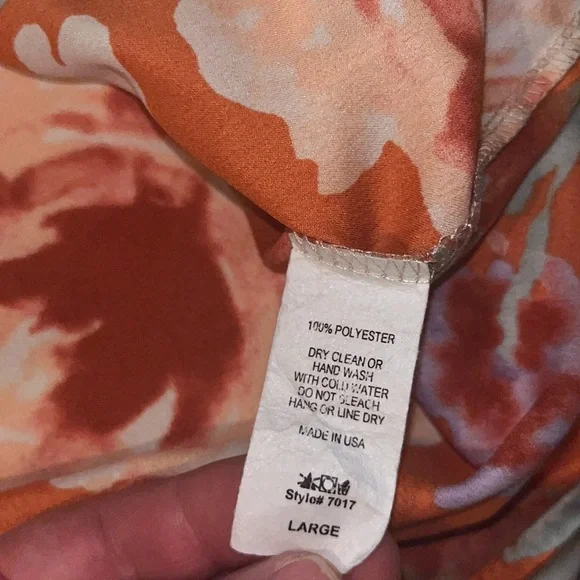 Entro Floral Flowy Blouse Size Large - Picture 5 of 5